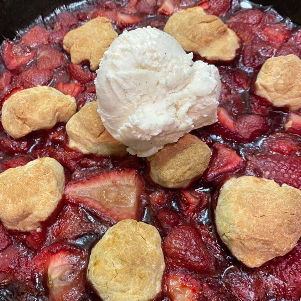 GLUTEN FREE STRAWBERRY COBBLER – Dads That Cook
