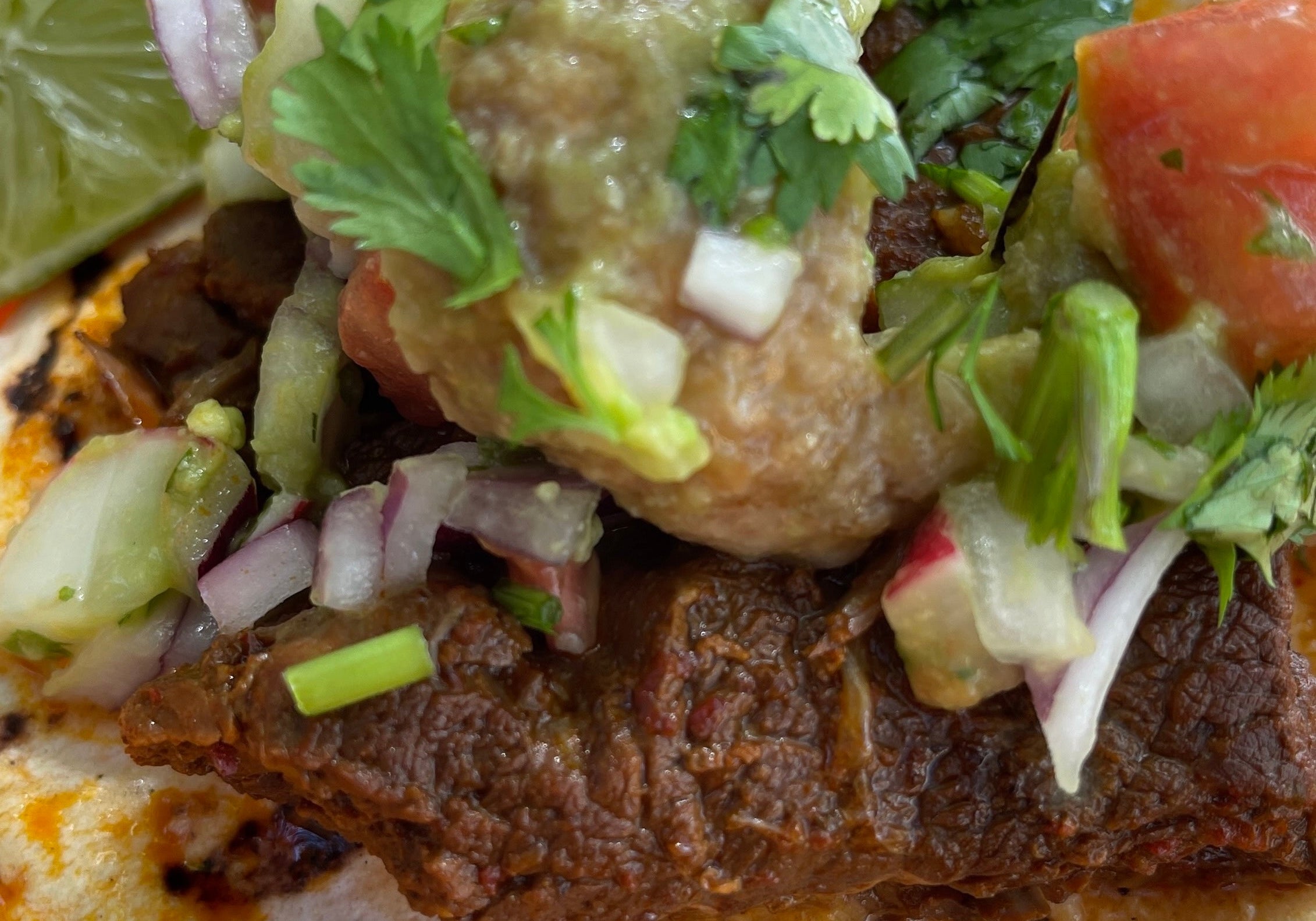 GUACAMOLE CON CHICHARRONES