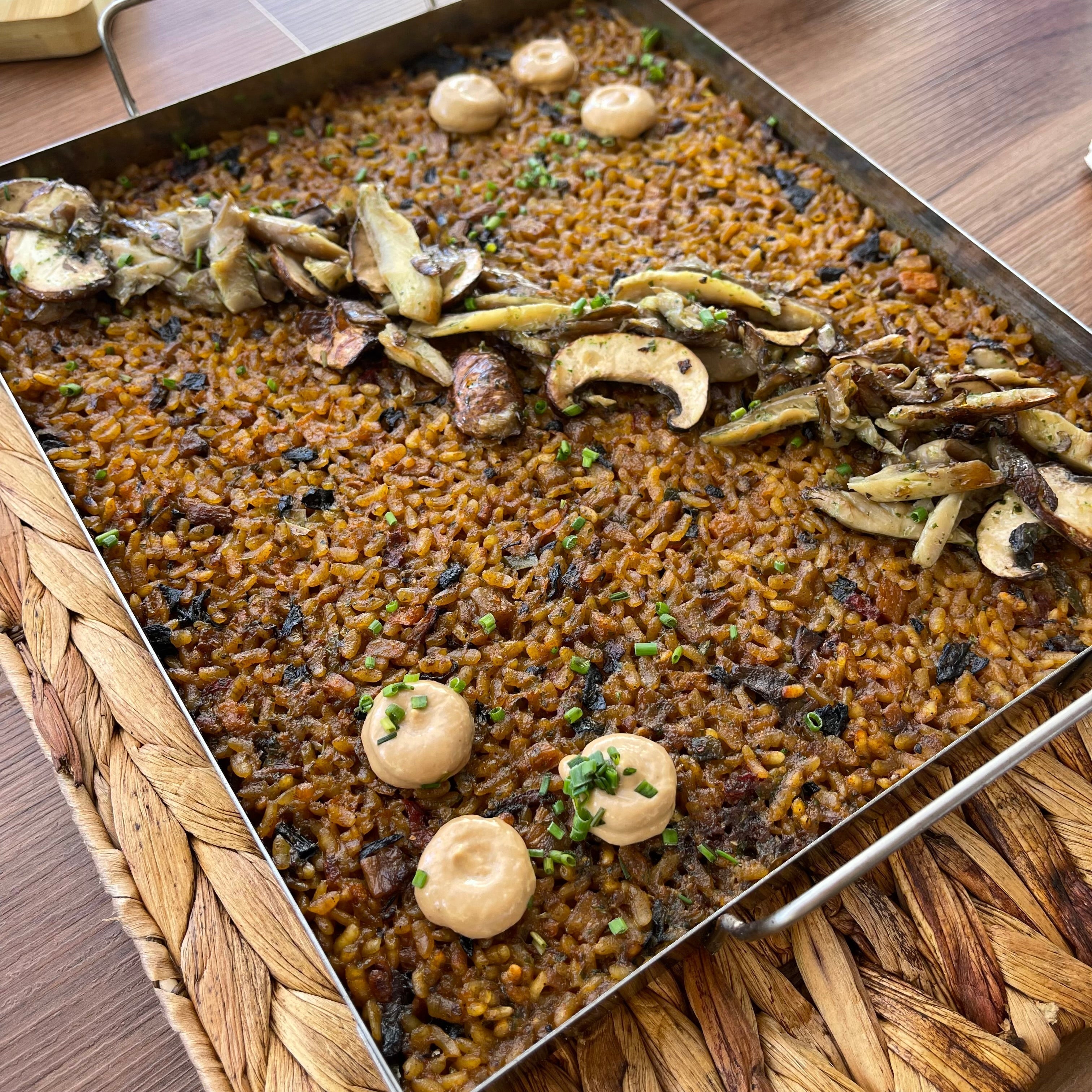 WILD MUSHROOM ARTICHOKE PAELLA