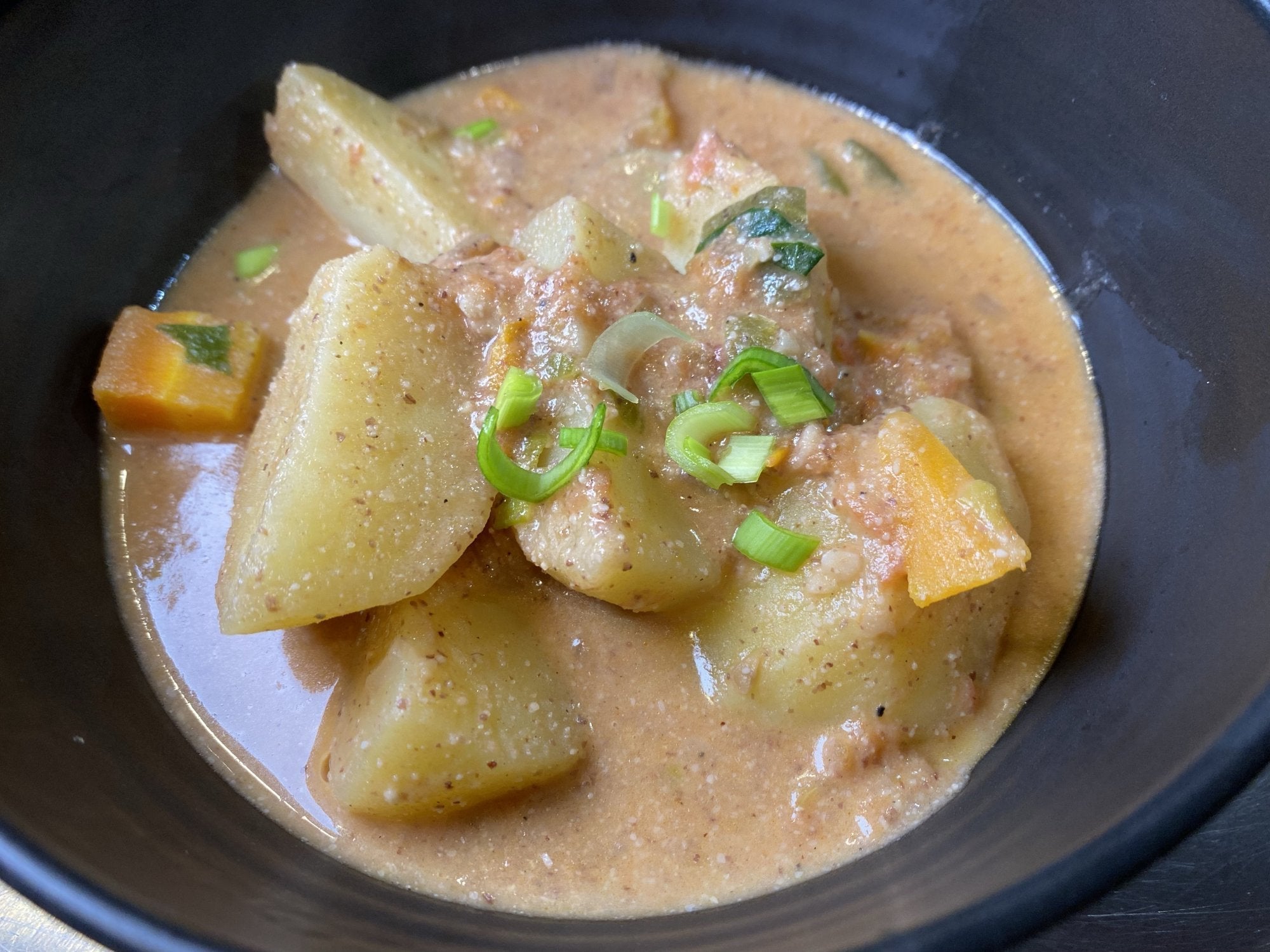 POTATOES WITH PEANUT SAUCE