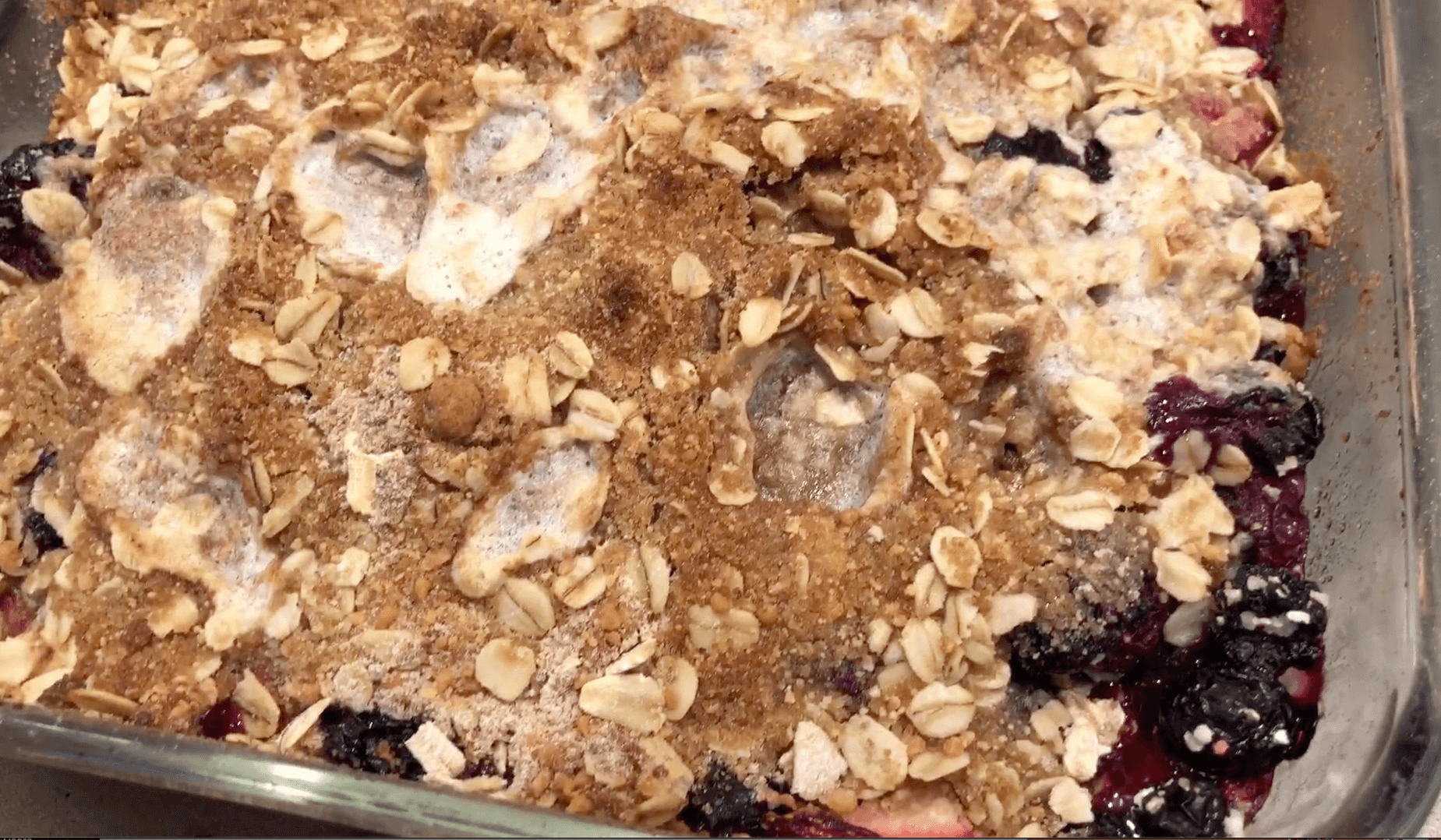 EASY BERRY CRUMBLE