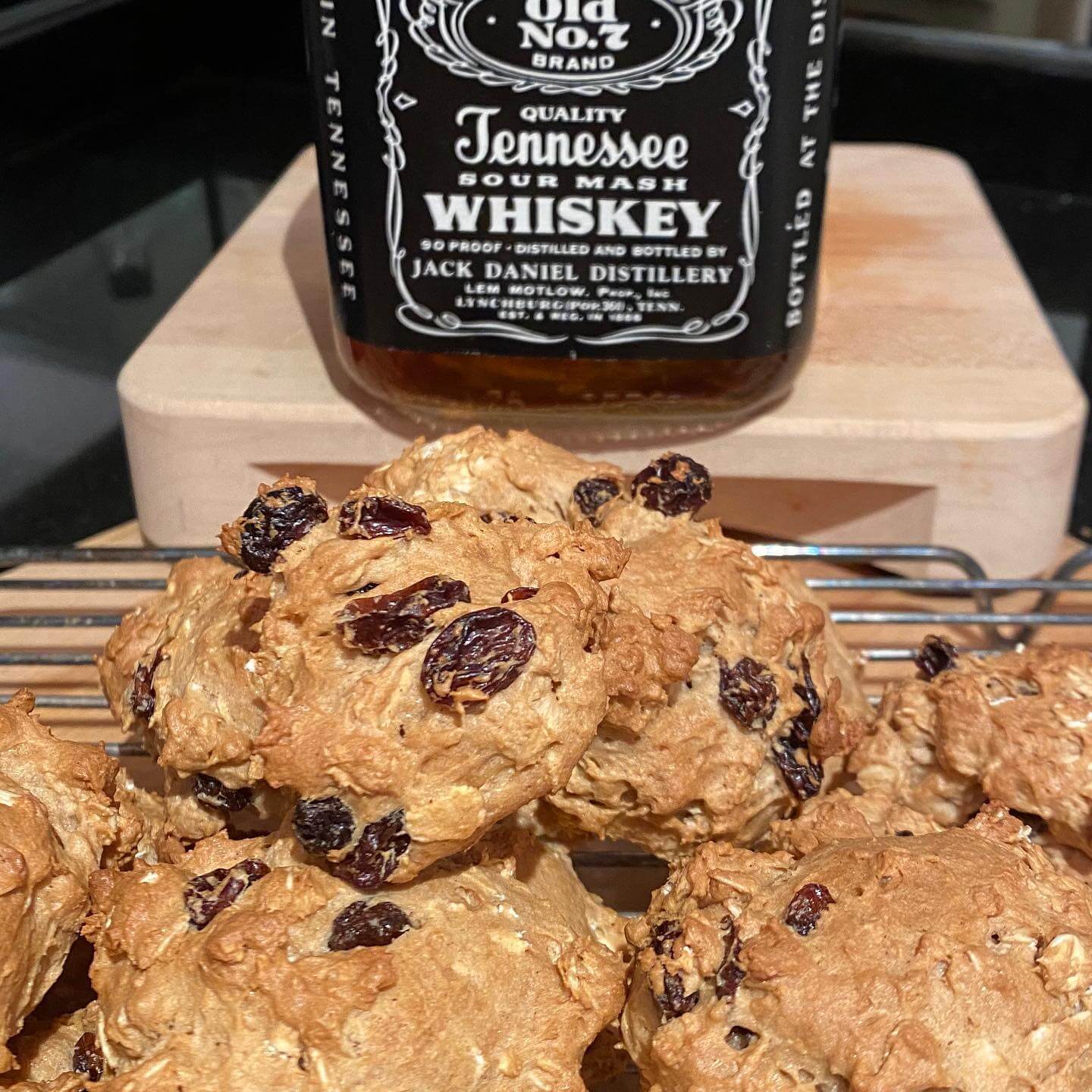 WHISKEY RAISIN OATMEAL COOKIES