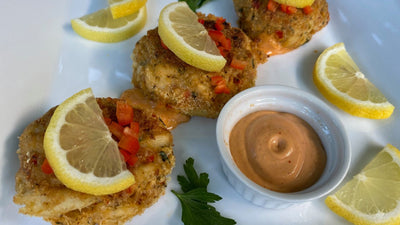 CRAB CAKES WITH SPICY MAYO
