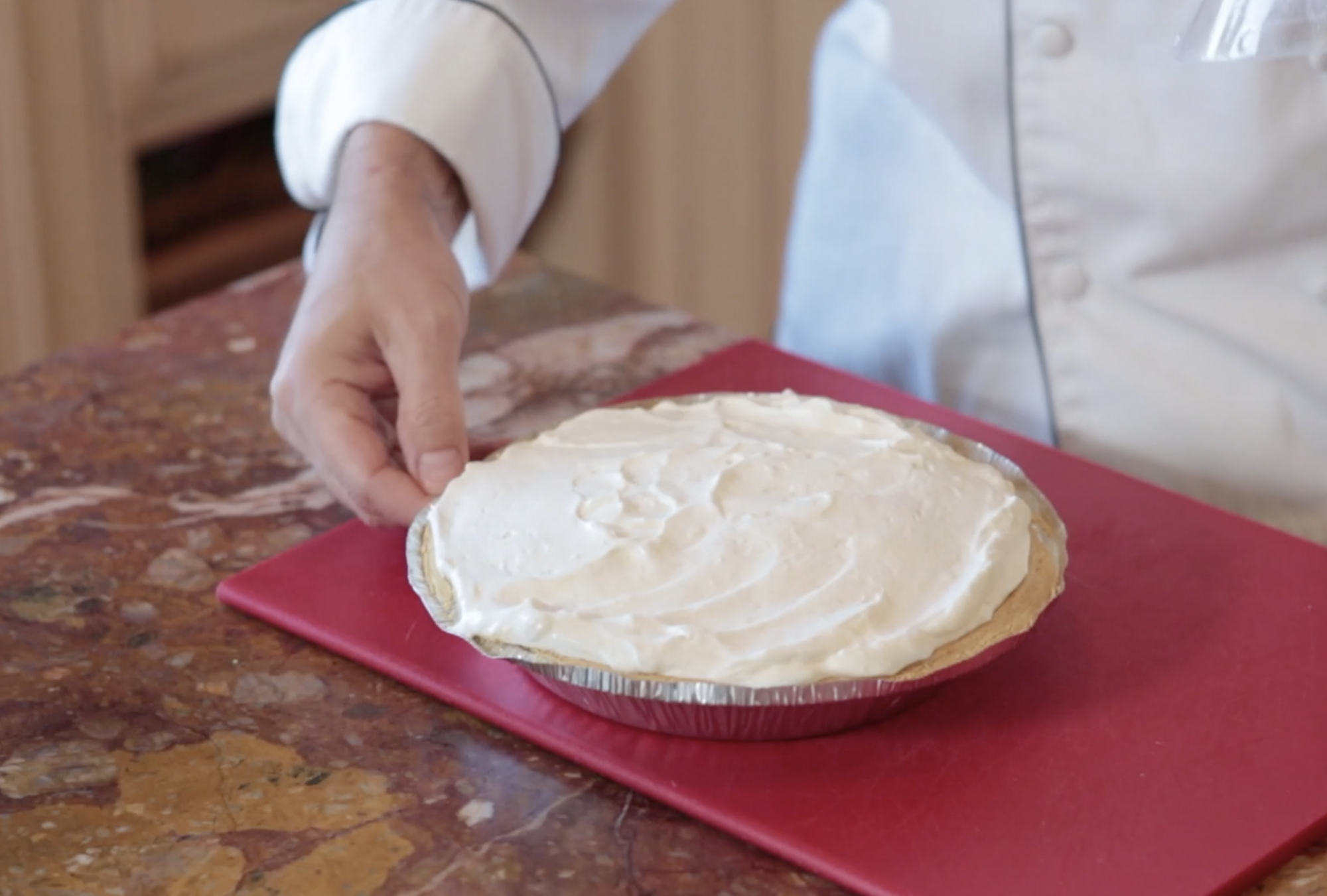 FROZEN YOGURT PIE