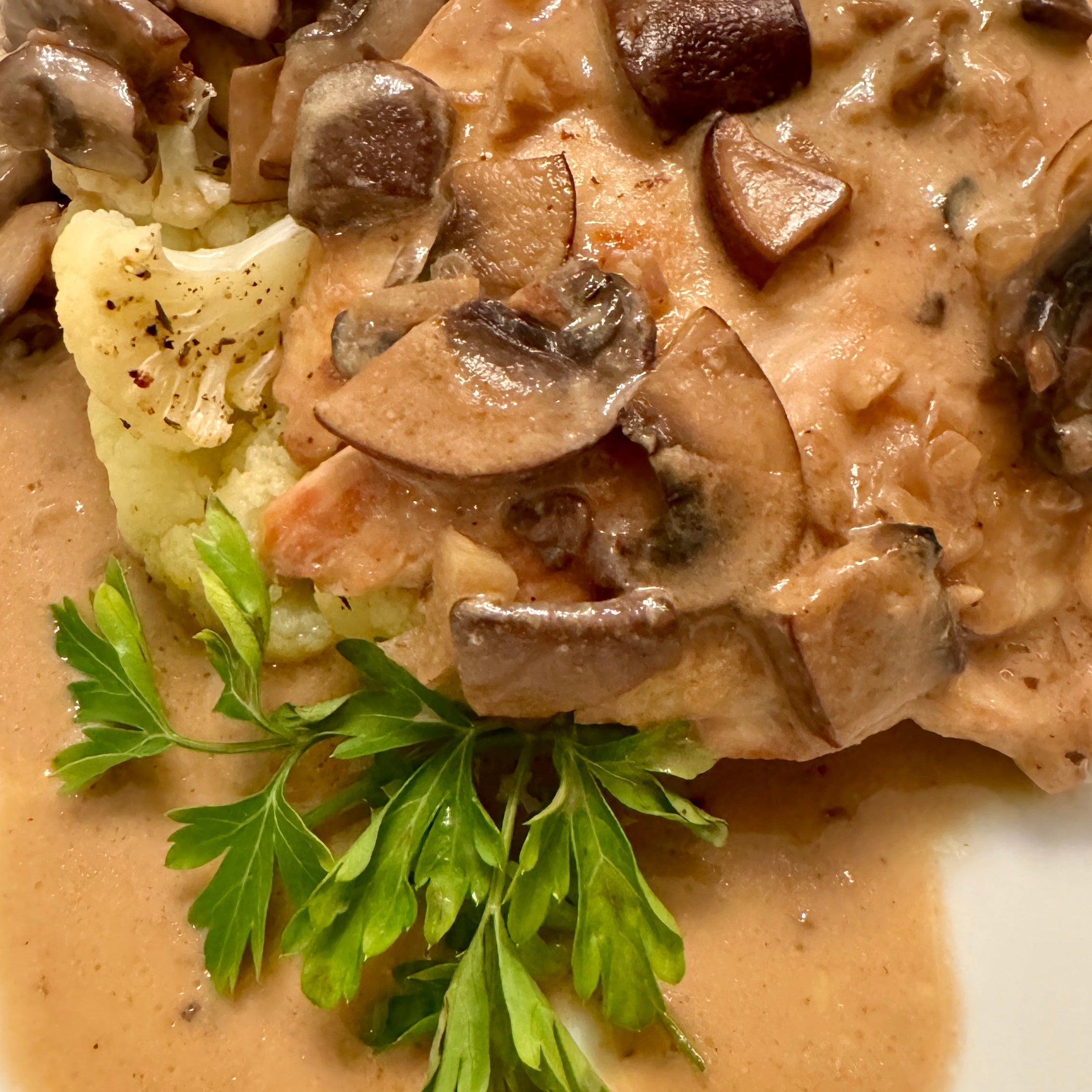 CREAMY CHICKEN, MUSHROOM, AND CAULIFLOWER MARSALA