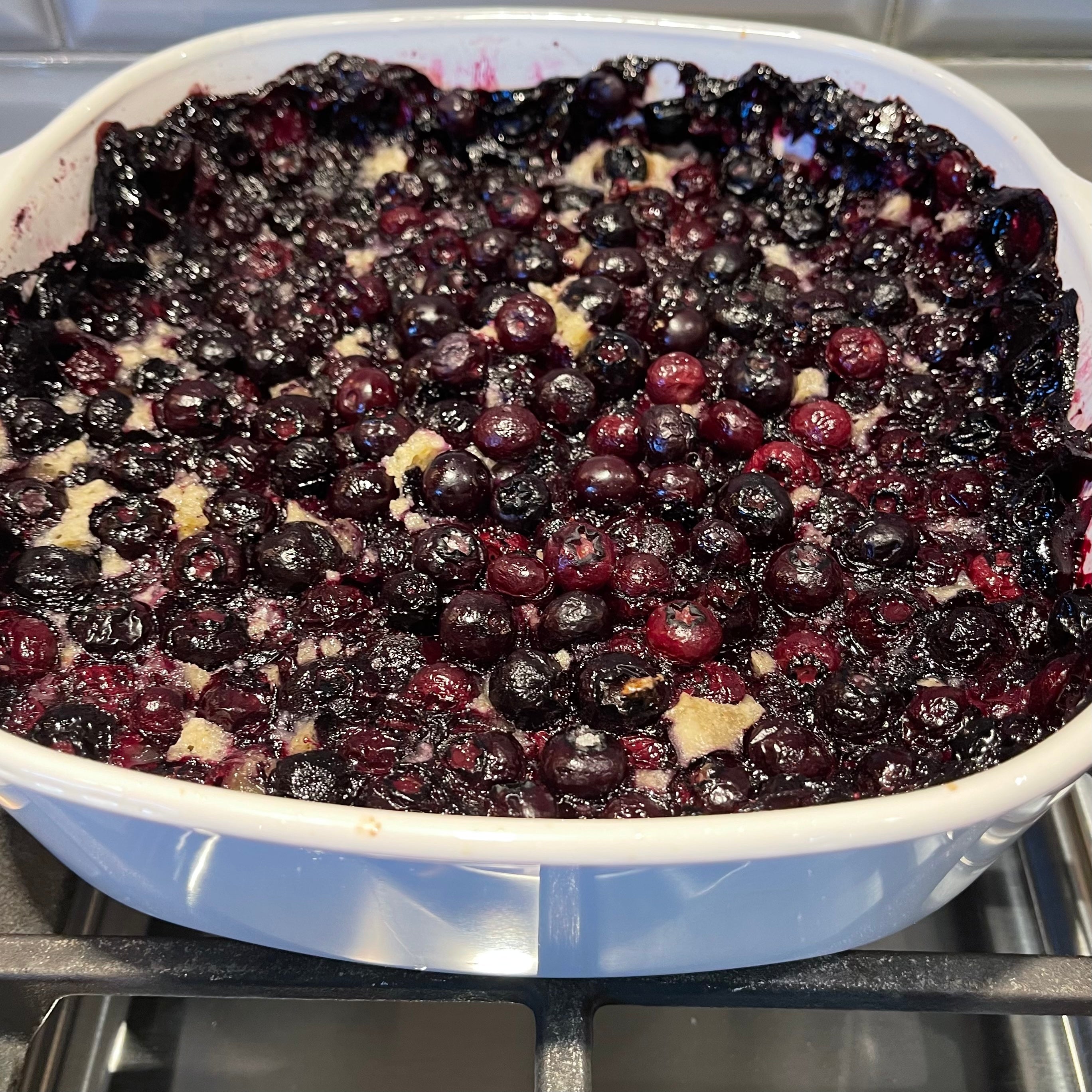 GLUTEN-FREE BLUEBERRY COBBLER