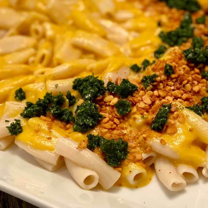 CREAMY CARROT-CASHEW MAC & "CHEESE"