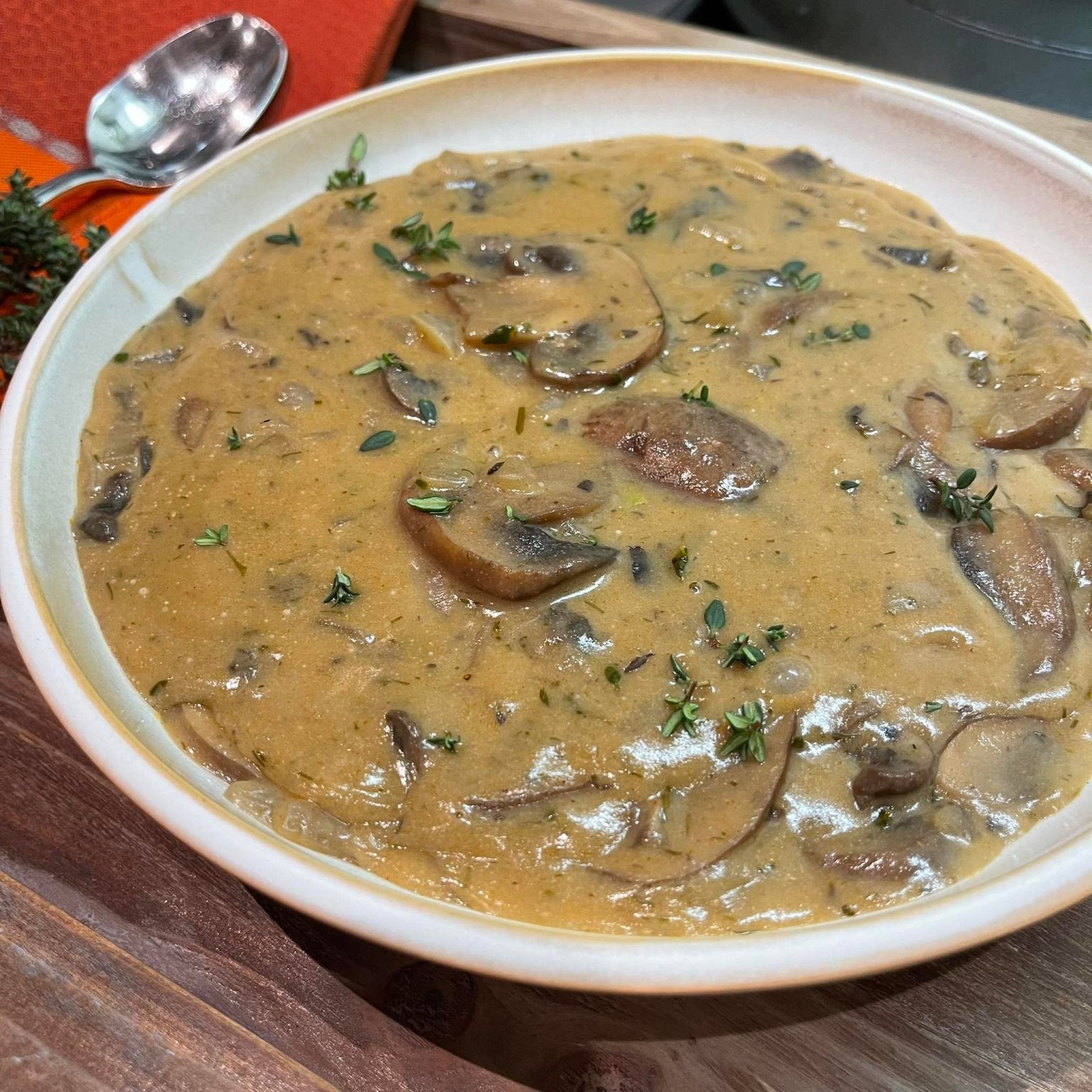 HUNGARIAN MUSHROOM SOUP – Dads That Cook