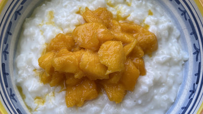 COCONUT RICE PUDDING WITH MANGO