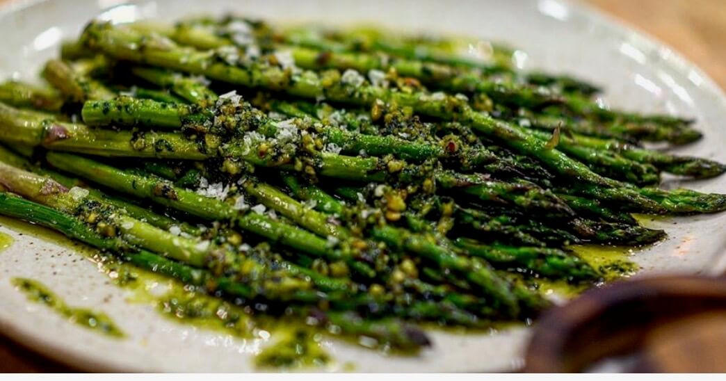 QUICK-ROASTED ASPARAGUS WITH PISTACHIO PESTO