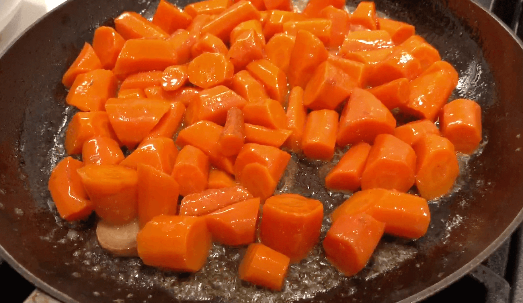HONEY-GINGER SOUS VIDE CARROTS